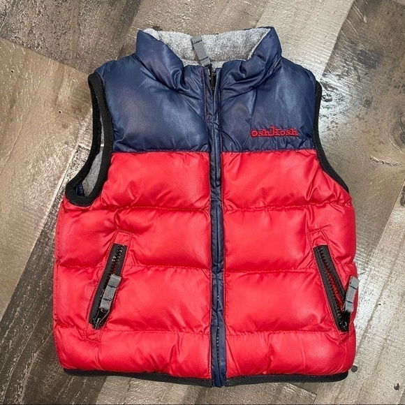 Oshkosh Reversible Puffer Vest size 18 months - Picture 8 of 9